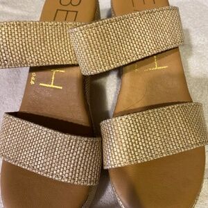 Brand new sandal wedges
